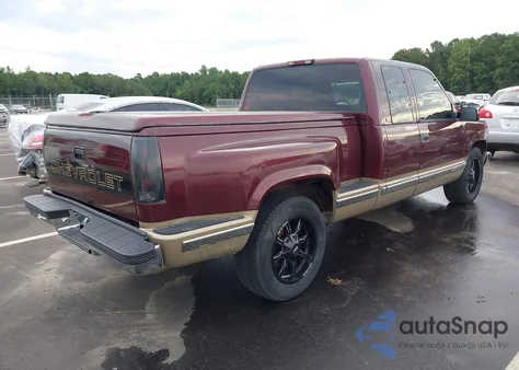 1997 Chevrolet C1500 Sportside z USA, uszkodzony, nr VIN 2GCEC19R5V1103740